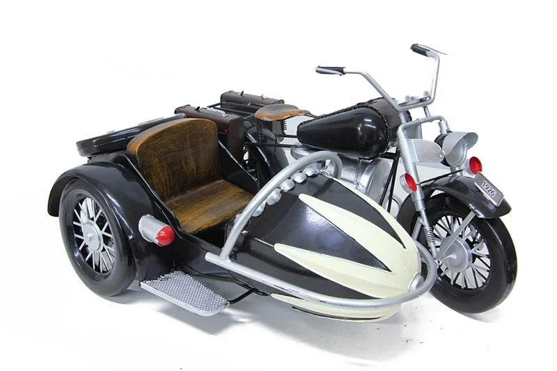 El Yapımı Metal Sepetli Motosiklet Modeli