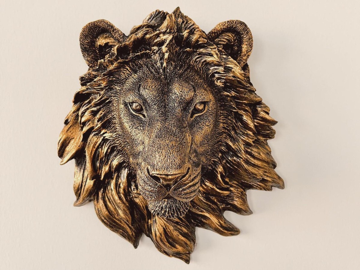 El Yapımı Aslan Başı Duvar Dekoru